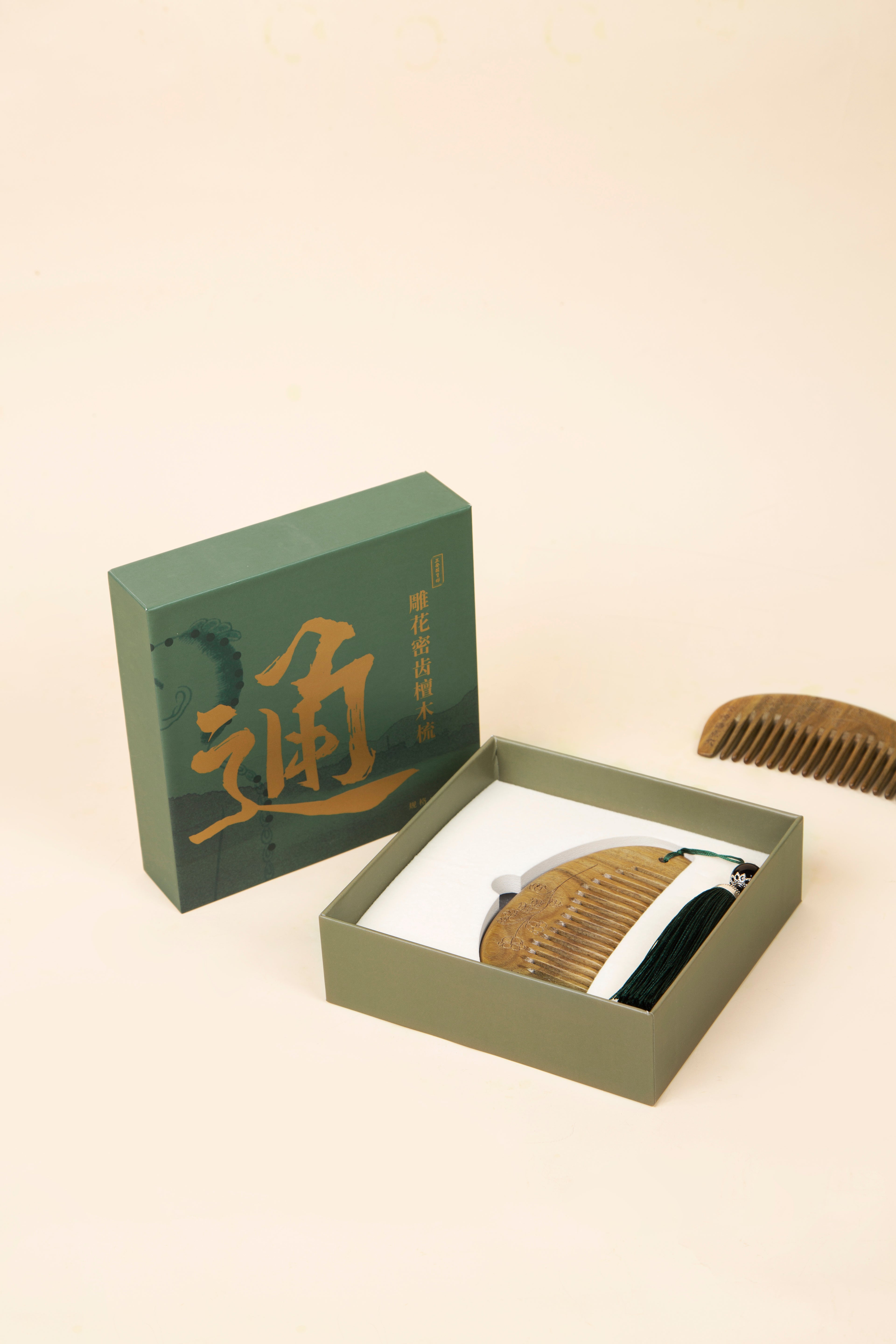 Carved Green Sandalwood Comb — Fine-Tooth Lily of the Valley Hair Comb with Tassel